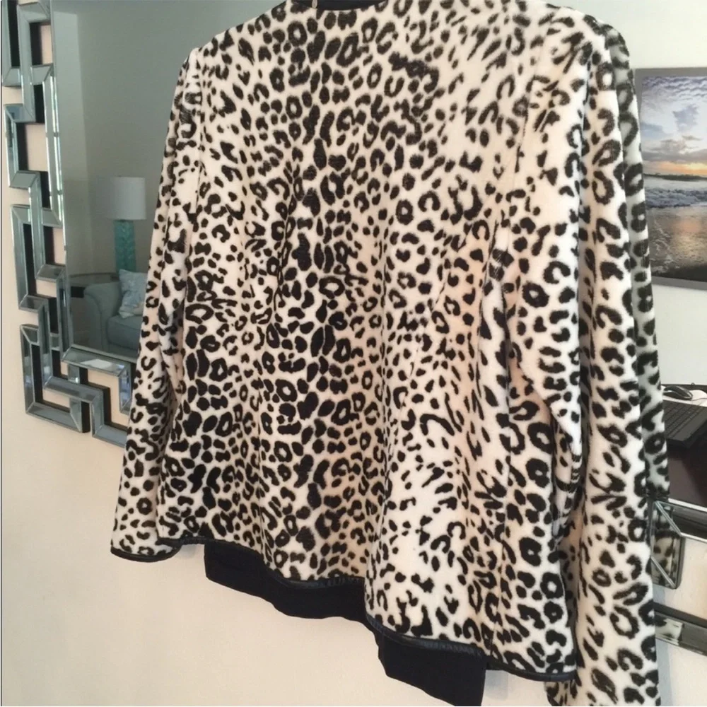 Jacket - Picture 3 of 4